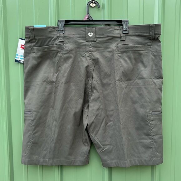 Men's Outdoor Performance Zip Cargo Short with UPF 50+ Size 46 - Picture 5 of 12
